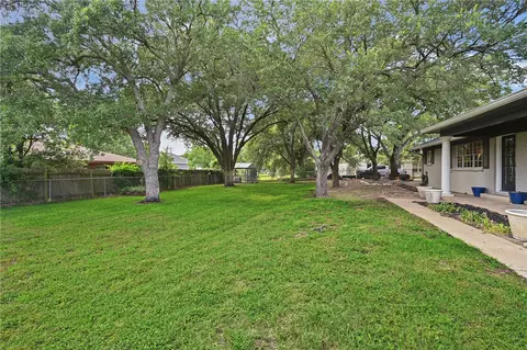 Exterior - 1307 E 31st St, Bryan, TX 77802 photo 4 of 4