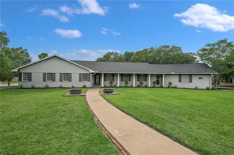 1307 E 31st St, Bryan, TX 77802