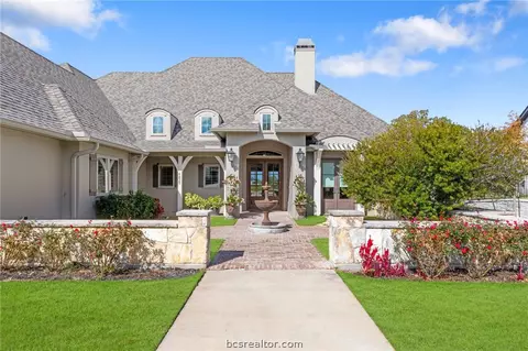 4425 Williams Lake Dr, College Station, TX 77845