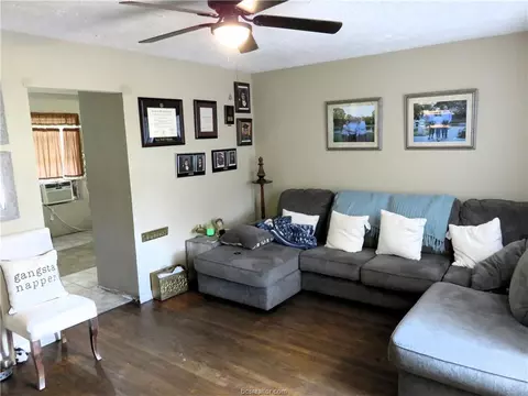Living - 1413 Sandy Point Rd, Bryan, TX 77803 photo 1 of 2
