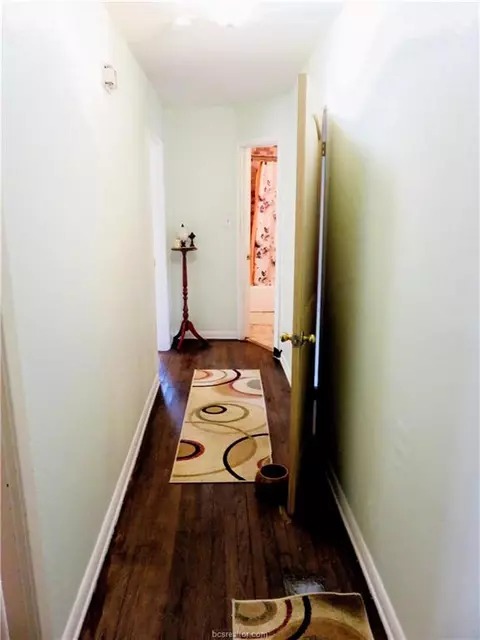 Entry Way - 1413 Sandy Point Rd, Bryan, TX 77803 photo 1 of 1