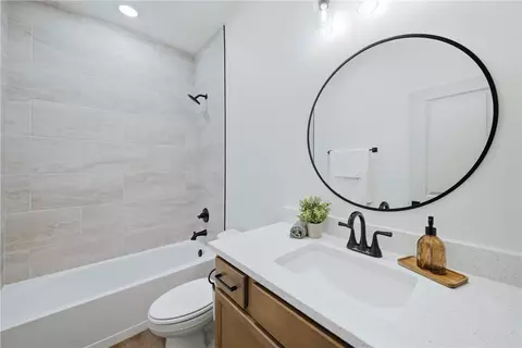 Bath - 1013 E 26th St, Bryan, TX 77803 photo 4 of 4