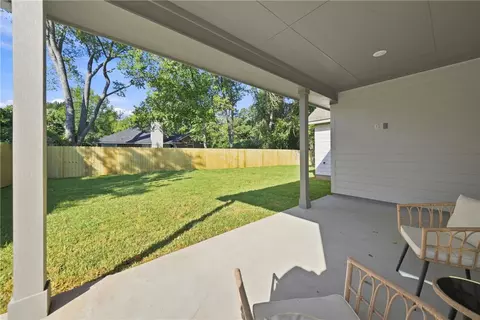 Exterior - 1013 E 26th St, Bryan, TX 77803 photo 6 of 9