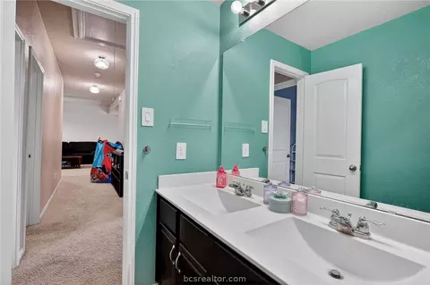 Bath - 4718 Milagro Loop, Bryan, TX 77807 photo 7 of 7