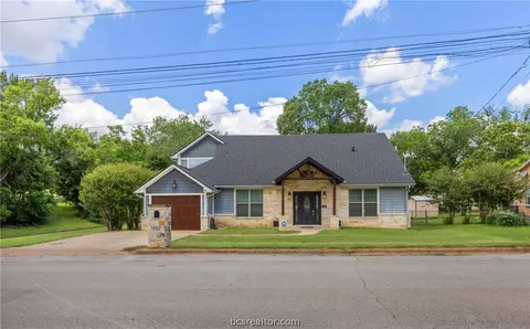 502 W Fawn St, Caldwell, TX 77836