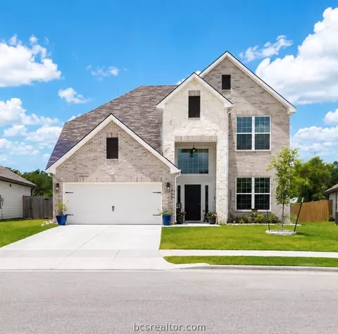 1356 Kingsgate Dr, Bryan, TX 77807