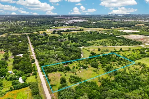 5955 Lynette Cir, Bryan, TX 77807 photo 3