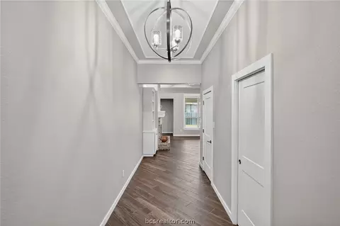 Entry Way - 2902 Spector Dr, Bryan, TX 77808 photo 2 of 4