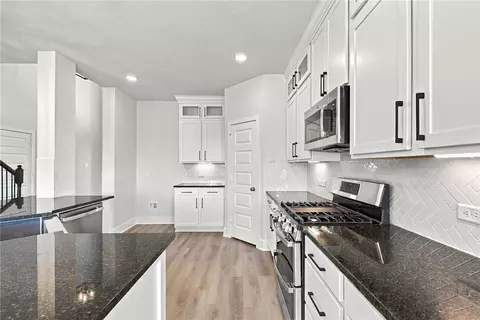 Kitchen - 4110 Snapdragon Ln, Bryan, TX 77845 photo 3 of 6