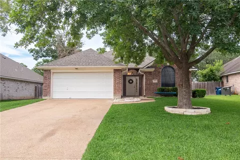 3107 Pleasant Grove Dr, College Station, TX 77845