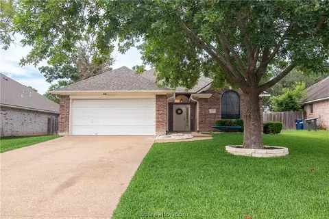 3107 Pleasant Grove Dr, College Station, TX 77845