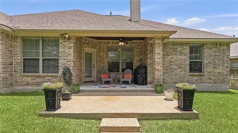 Exterior - 2909 Agee Ct, Bryan, TX 77808 photo 4 of 7