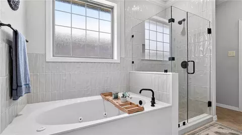 Bath - 2909 Agee Ct, Bryan, TX 77808 photo 2 of 4