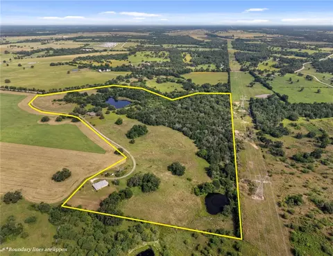 8128 8134 Edge School House Rd, Hearne, TX 77859