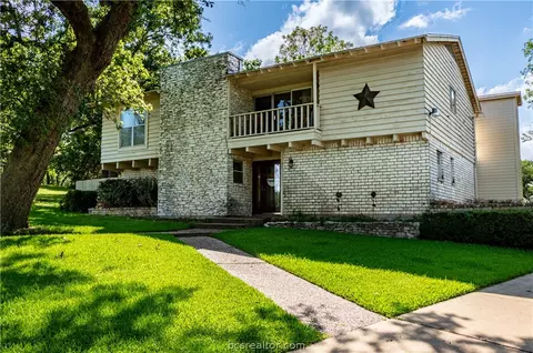 87 Sammy Snead Dr, Hilltop Lakes, TX 77871
