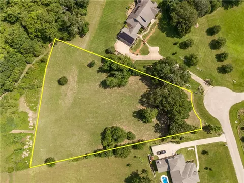 9489 Bishop Bnd, Iola, TX 77861