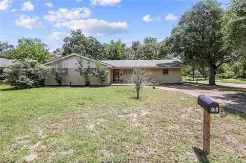 Exterior - 305 Brookside Dr W, Bryan, TX 77801 photo 2 of 10