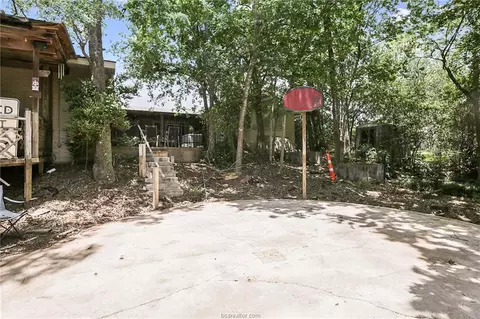 Exterior - 305 Brookside Dr W, Bryan, TX 77801 photo 10 of 10