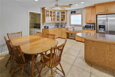 Kitchen - 305 Brookside Dr W, Bryan, TX 77801 photo 4 of 6