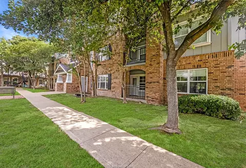 1725 Harvey Mitchell Parkway S 2212, College Station, TX 77840