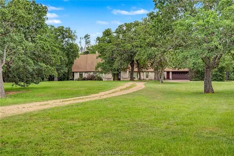 466 Elm Crk, Rockdale, TX 76567
