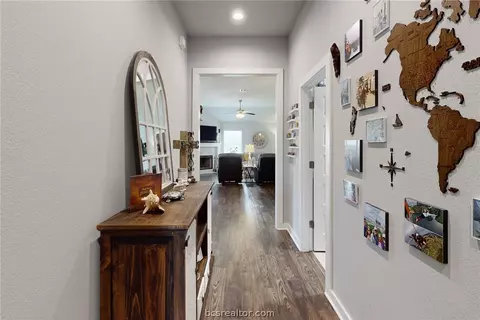Entry Way - 3404 Alsace Ct, Bryan, TX 77808 photo 1 of 1