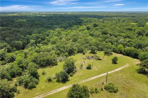 1719 Stone St, Bedias, TX 77831