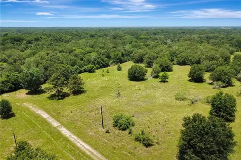 1722 Stone St, Bedias, TX 77831