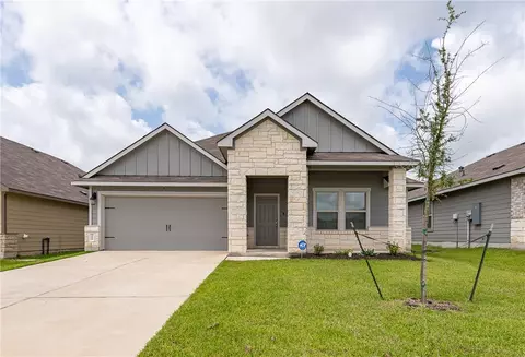2166 Chief St, Bryan, TX 77807