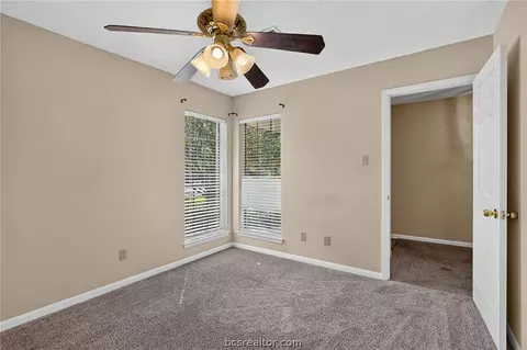 Bedroom - 2822 Oakside Dr, Bryan, TX 77802 photo 5 of 9