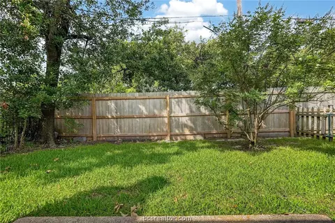 Exterior - 2822 Oakside Dr, Bryan, TX 77802 photo 3 of 3