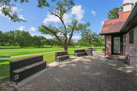 Exterior - 2711 Pinehurst Cir, Bryan, TX 77802 photo 4 of 8