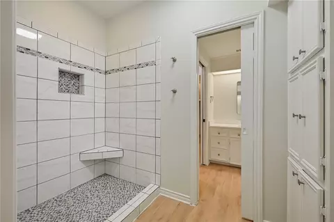 Bath - 2711 Pinehurst Cir, Bryan, TX 77802 photo 3 of 5