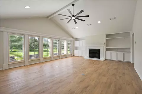 Living - 2711 Pinehurst Cir, Bryan, TX 77802 photo 3 of 5