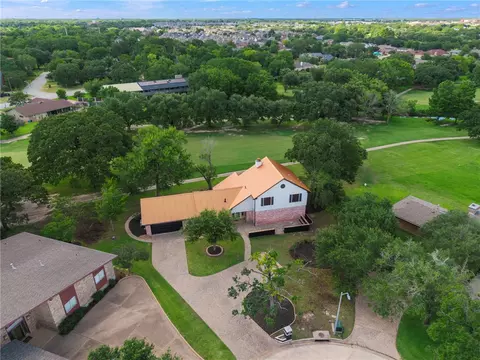 View/Area - 2711 Pinehurst Cir, Bryan, TX 77802 photo 2 of 6
