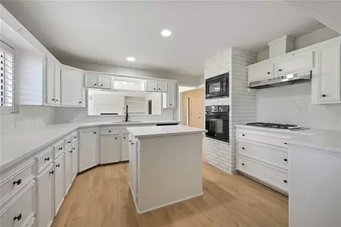 Kitchen - 2711 Pinehurst Cir, Bryan, TX 77802 photo 2 of 2