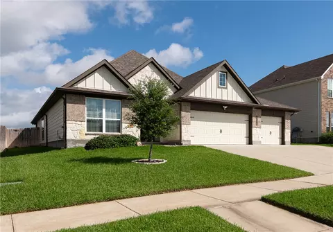 Exterior - 2078 Viva Rd, Bryan, TX 77807 photo 5 of 6
