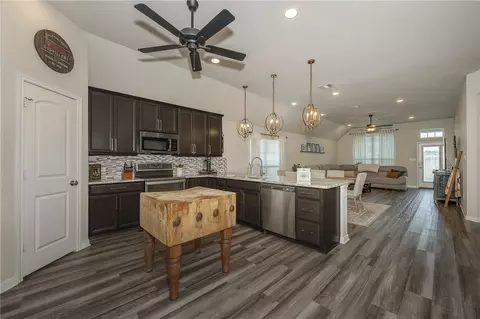 Kitchen - 2078 Viva Rd, Bryan, TX 77807 photo 2 of 3