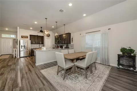 Dining - 2078 Viva Rd, Bryan, TX 77807 photo 1 of 1