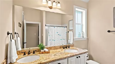 Bath - 2938 Ambrose Dr, Bryan, TX 77808 photo 4 of 5