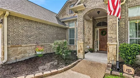 Exterior - 2938 Ambrose Dr, Bryan, TX 77808 photo 2 of 5