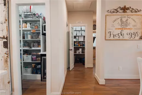 Entry Way - 5036 Glory Rd, Bryan, TX 77808 photo 5 of 7