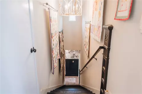 Entry Way - 5036 Glory Rd, Bryan, TX 77808 photo 7 of 7