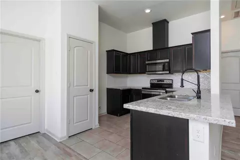 Entry Way - 811 Dansby St, Bryan, TX 77803 photo 1 of 1