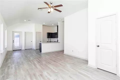 Living - 811 Dansby St, Bryan, TX 77803 photo 2 of 2