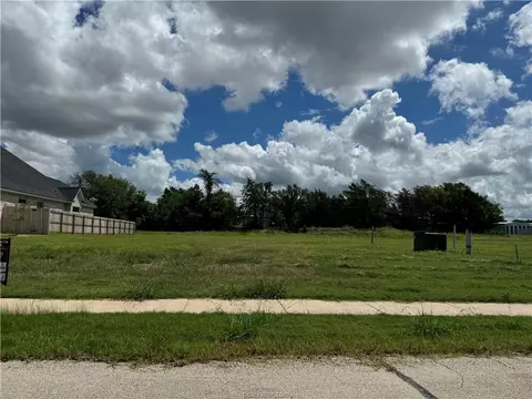 1632 Bennett St, Bryan, TX 77802 photo 2