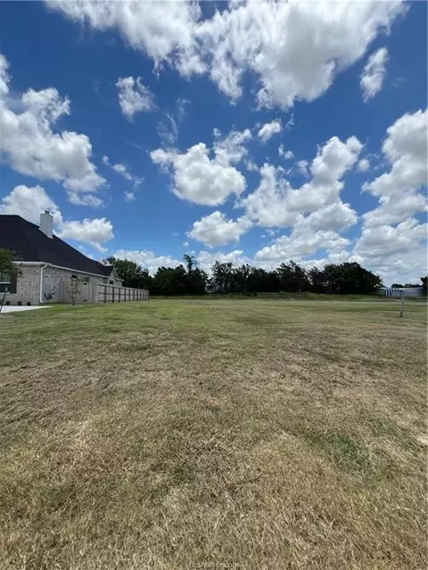 1632 Bennett St, Bryan, TX 77802