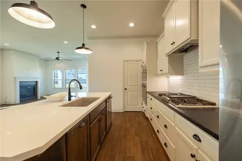 Kitchen - 3505 Chantilly Path, Bryan, TX 77808 photo 4 of 5