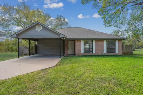 1003 E 24th St, Bryan, TX 77803