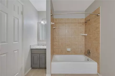 Bath - 1003 E 24th St, Bryan, TX 77803 photo 3 of 3